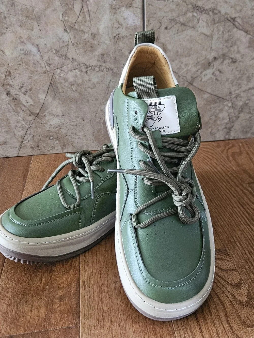 N/A stylish leather